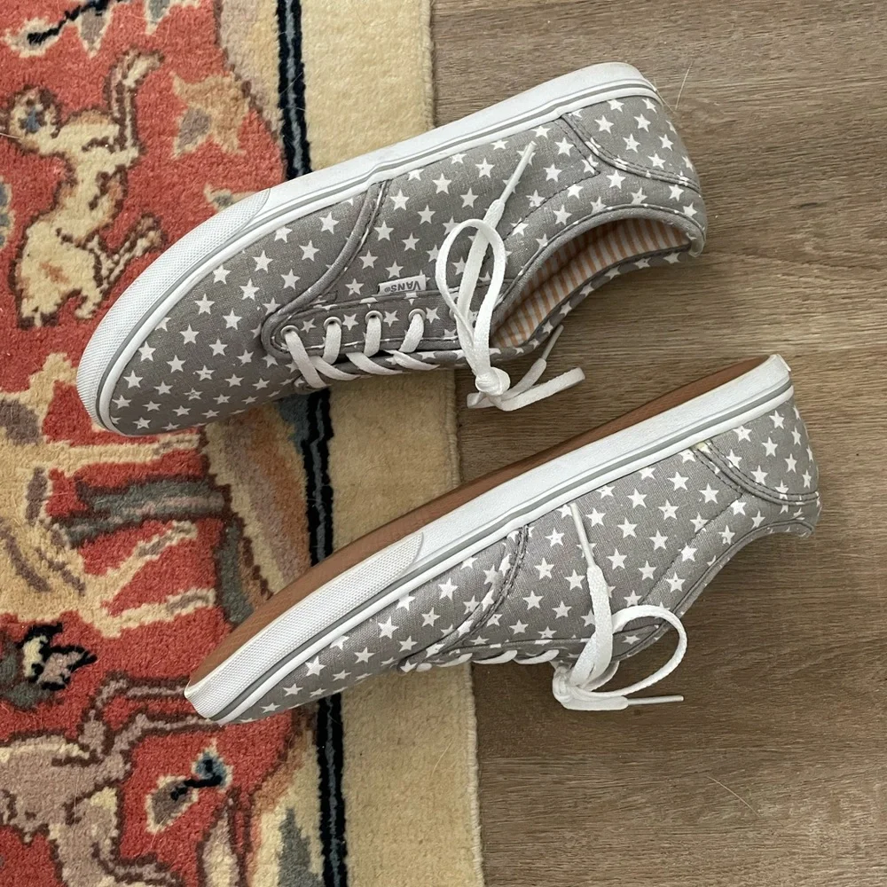 Vans Atwood Low 10 women’s Gray Star Sneaker